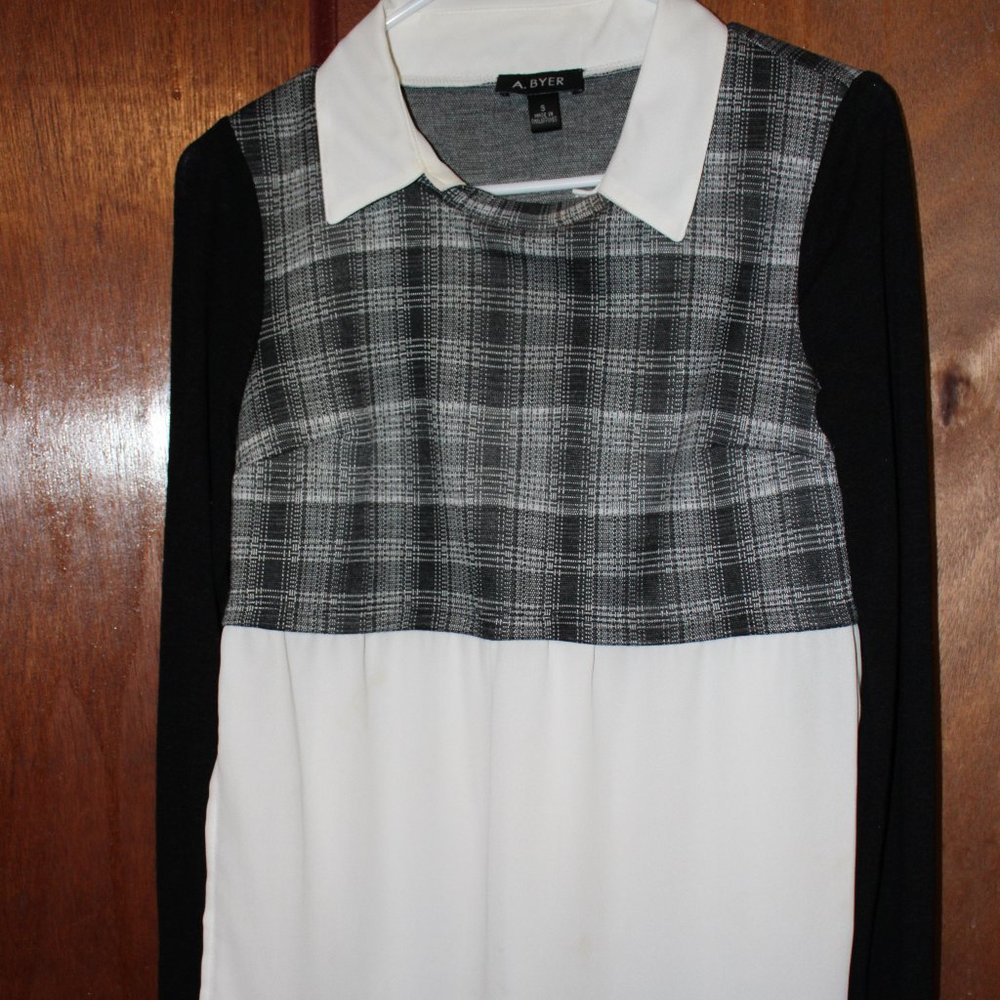 Classy school girl checkered blouse.